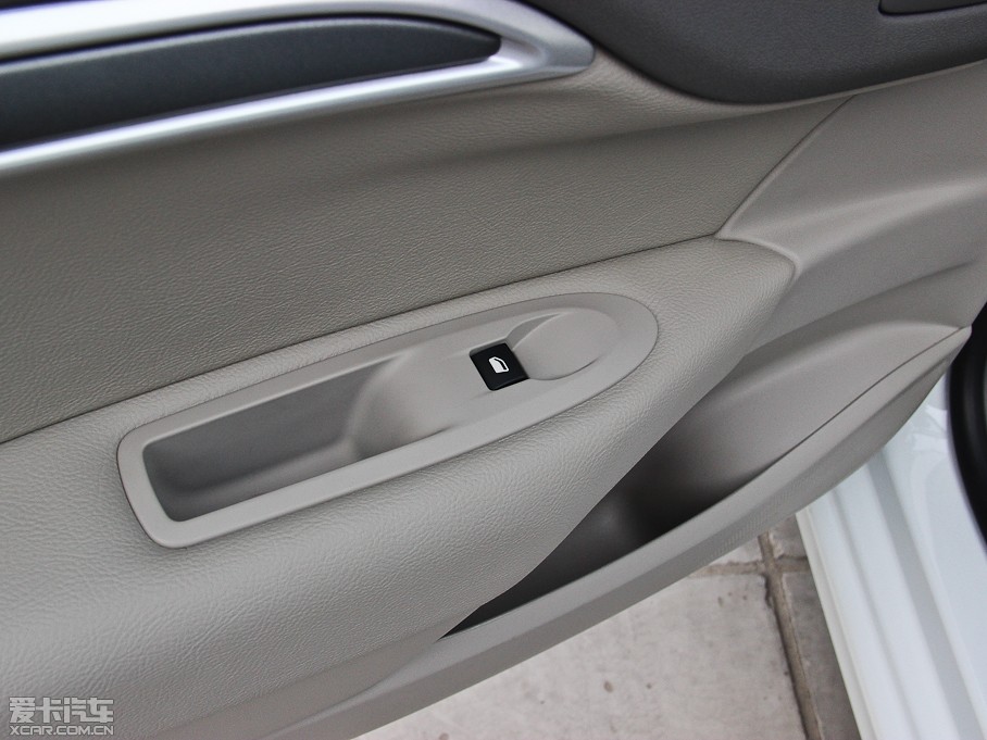 2013ѩFC4L 1.6L քӄ