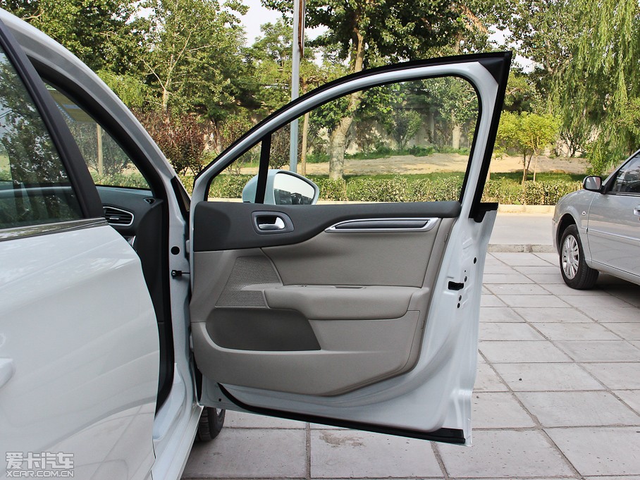 2013ѩFC4L 1.6L քӄ