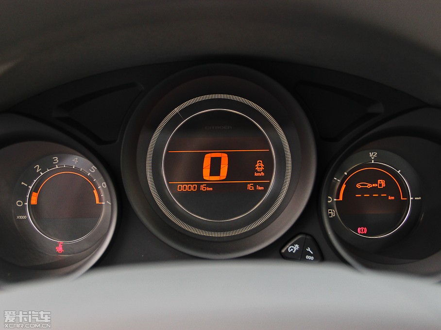 2013ѩFC4L 1.6L քӄ