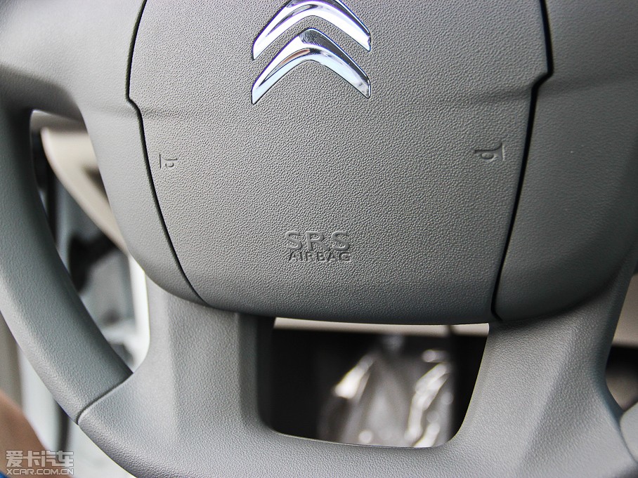 2013ѩFC4L 1.6L քӄ