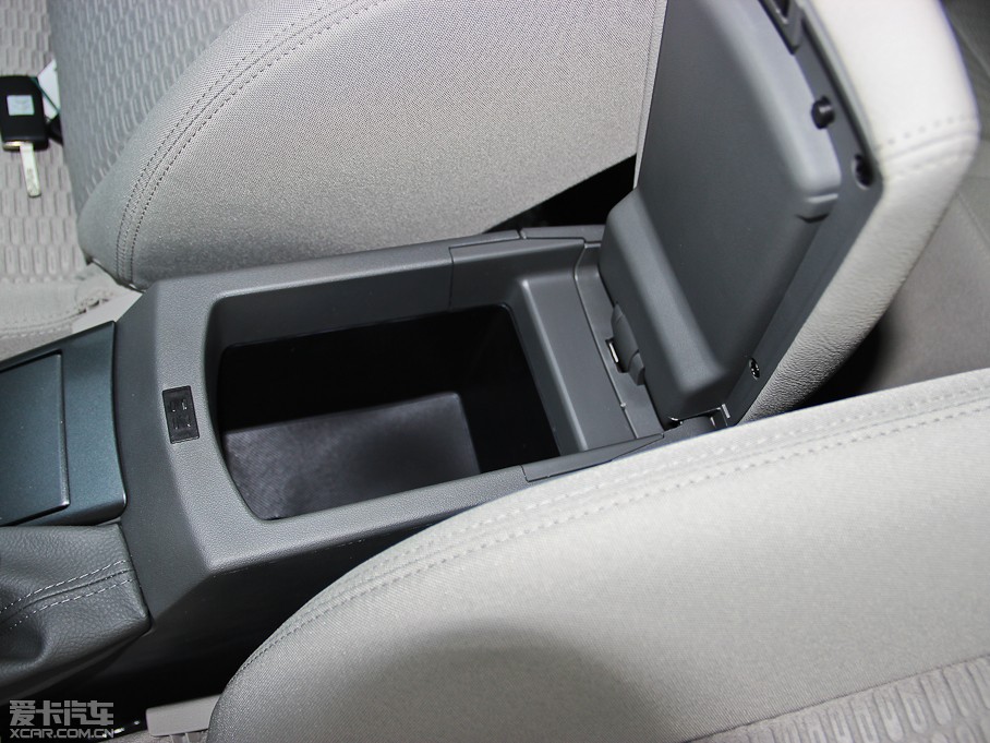 2013ѩFC4L 1.6L քӄ