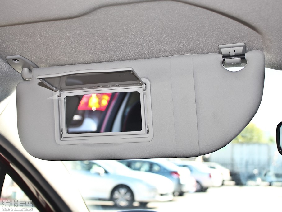 2013������Cross 1.6L �ԄӰ�