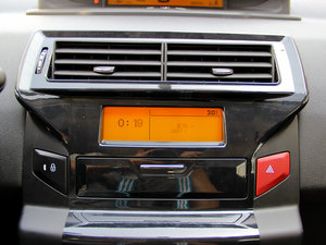 2013Ŀ 1.6L ԄӰ п؅^