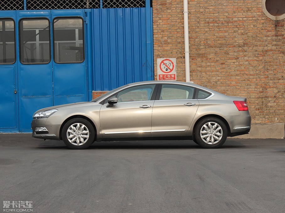 2013ѩFC5 2.3L ԄӺA