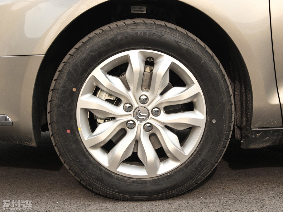 2013ѩFC5 2.3L ԄӺA