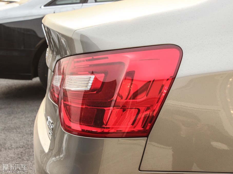 2013ѩFC5 2.3L ԄӺA