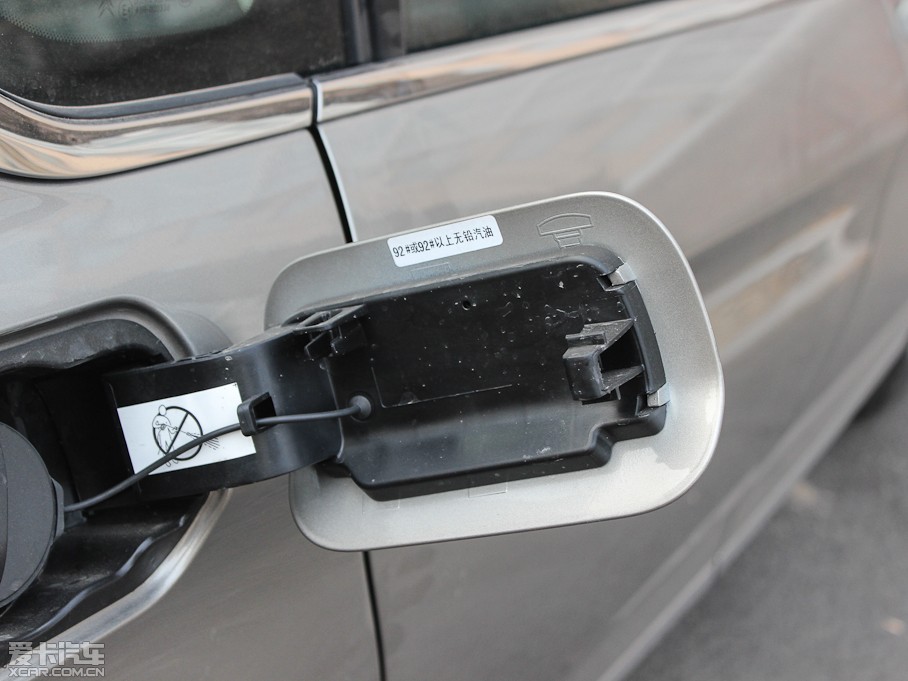 2013ѩFC5 2.3L ԄӺA