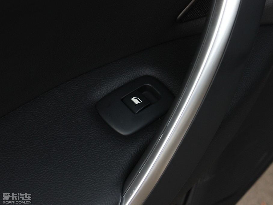 2013ѩFC5 2.3L ԄӺA