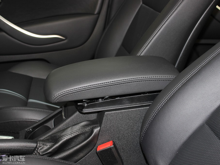 2013��ѩ�F��C5 2.3L �ԄӺ��A��