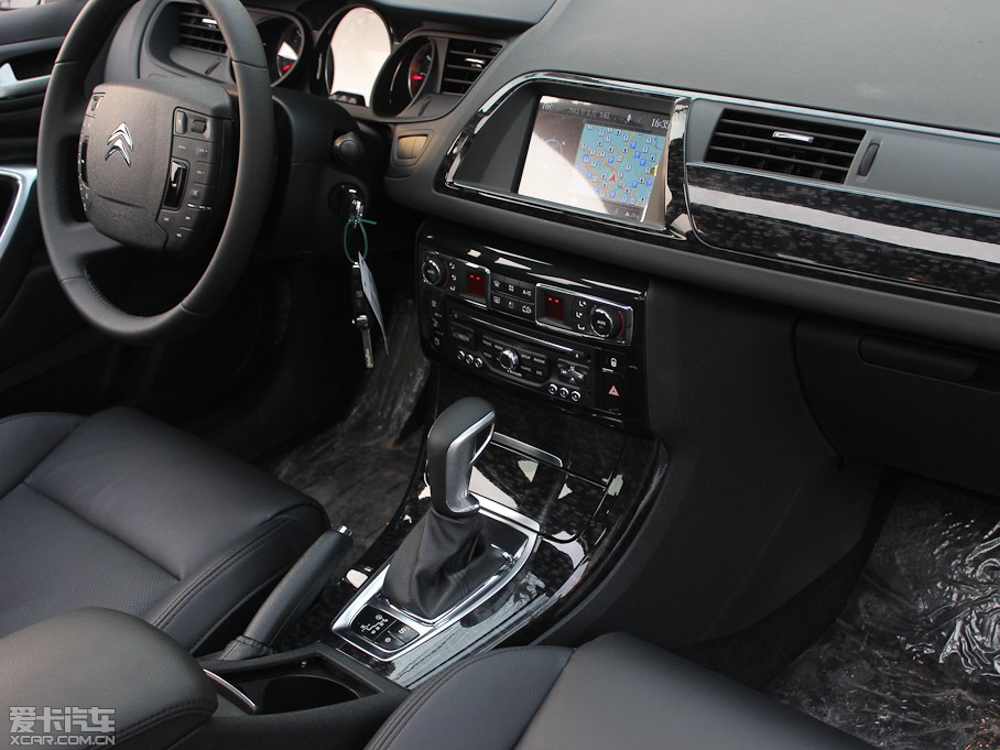 2013��ѩ�F��C5 2.3L �ԄӺ��A��