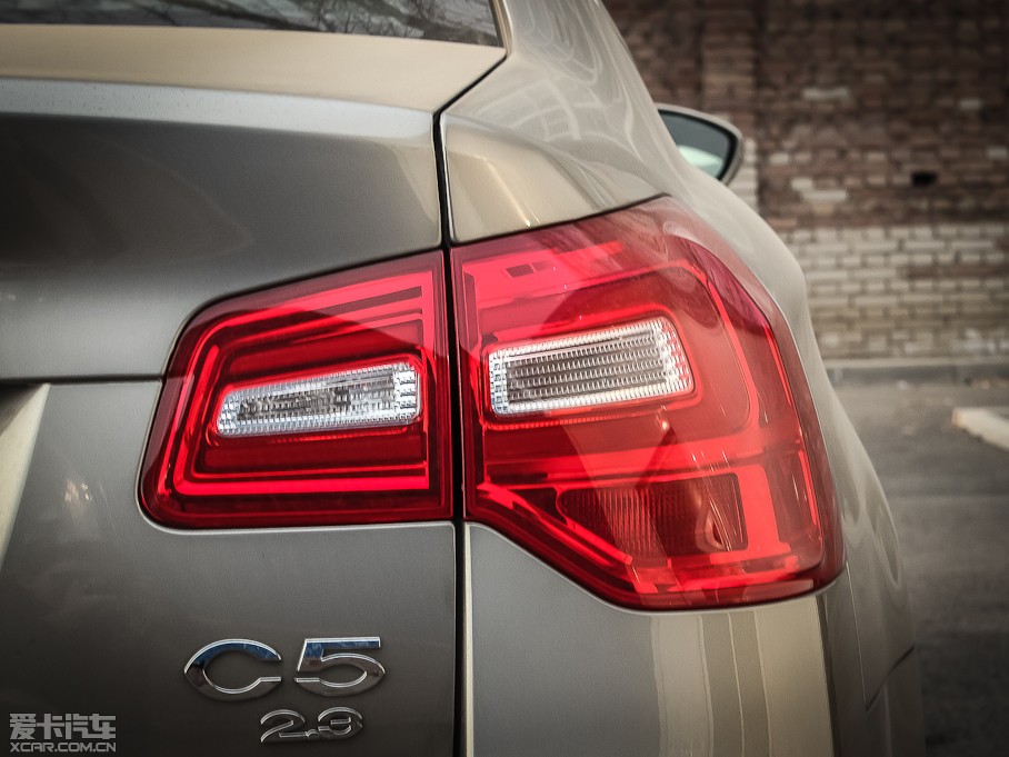 2013ѩFC5 2.3L ԄӺA