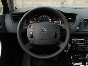 東風雪鐵龍2013款雪鐵龍C5