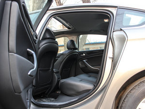 2013款2.3L 自动豪华版 后排空间