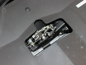 2013款2.3L 自动豪华版 其它
