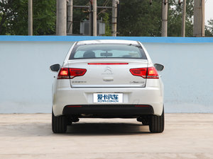 2013款1.6L 自动品享版 正后	
