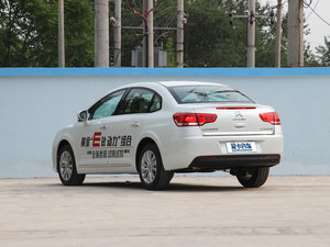 2013款1.6L 自动品享版 左后45度