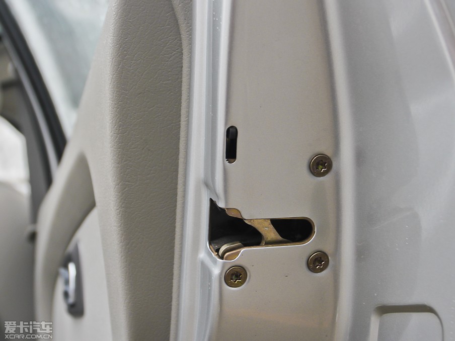 2013������������ 1.6L �քӿƼ����촰��