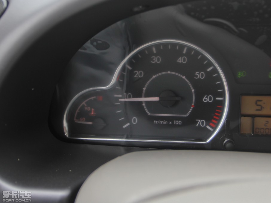 2013������������ 1.6L �քӿƼ����촰��