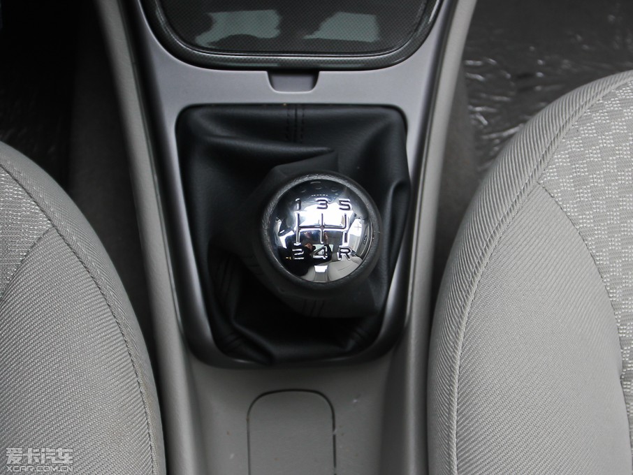 2013������������ 1.6L �քӿƼ����촰��