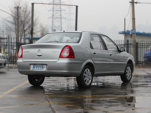 2013款1.6L 手动科技型天窗版 整体外观
