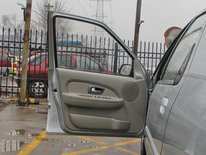 2013款1.6L 手动科技型天窗版 驾驶位车门