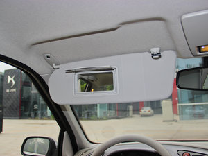 2013款1.6L 手动科技版 空间座椅