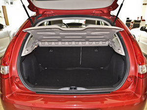 2013款1.6L 自动乐尚版  行李厢空间