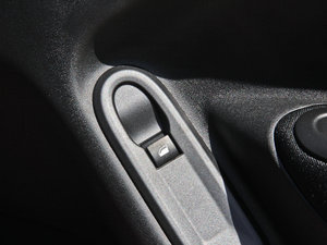 2014Ŀ 1.6L քm п؅^(q)