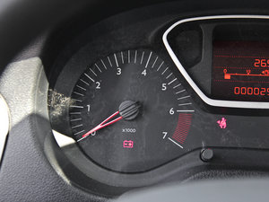 2014Ŀ 1.6L քm п؅^(q)