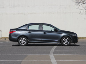 2014款改款 1.6L 自动豪华版 整体外观