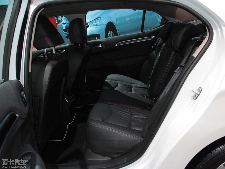 2014ѩFC4L  1.8L քӄ