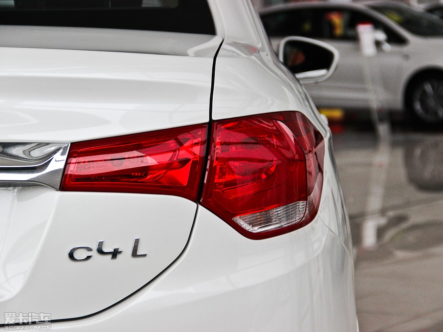 2014ѩFC4L  1.8L քӄ