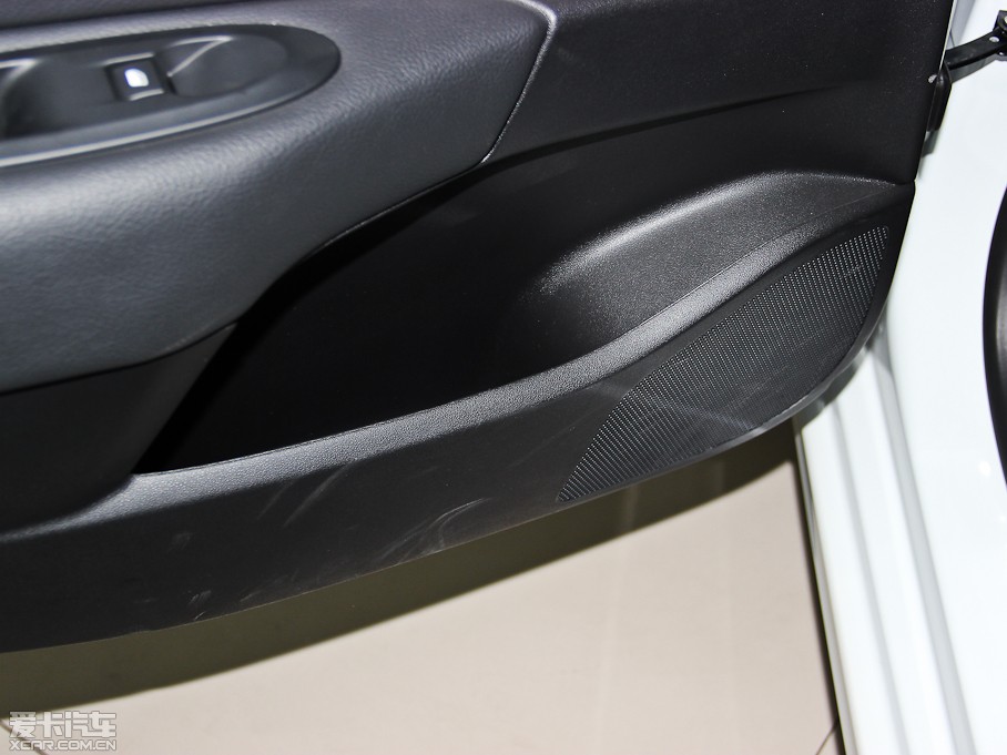 2014ѩFC4L  1.8L քӄ