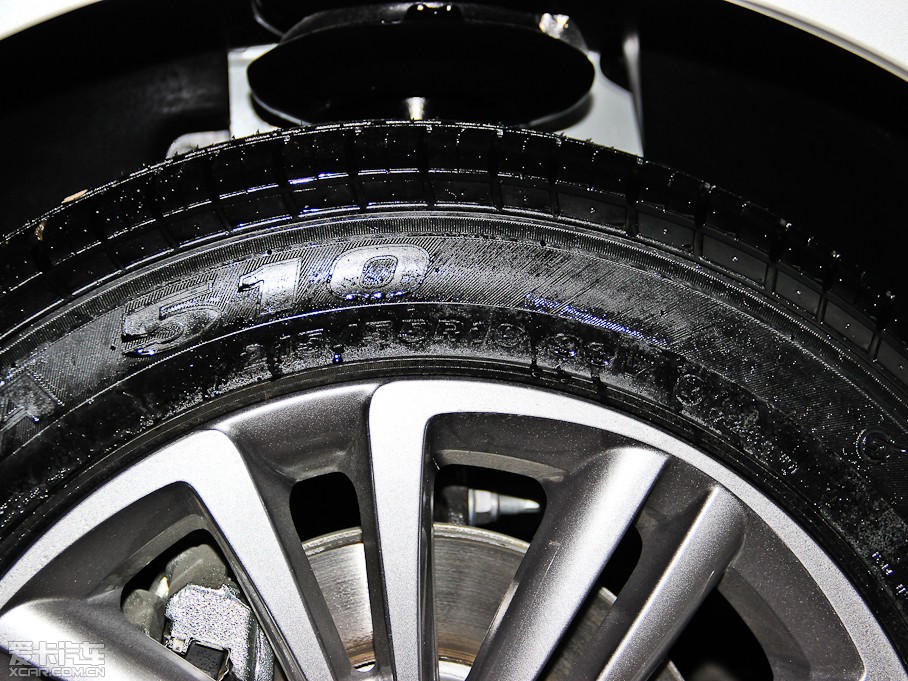 2014ѩFC4L  1.8L քӄ