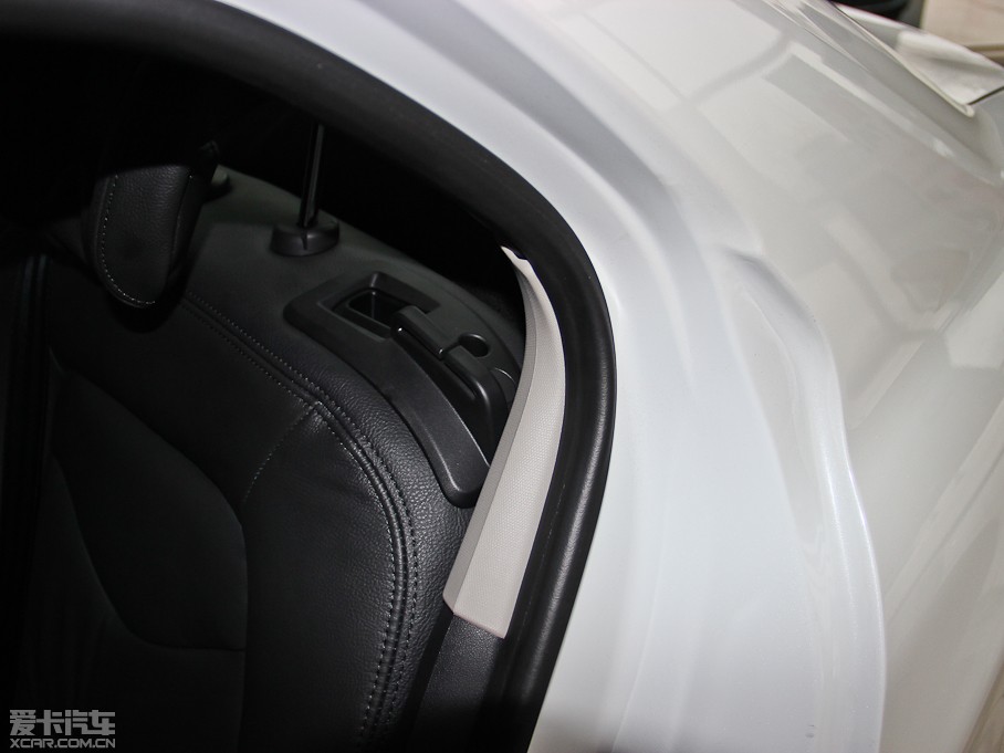 2014ѩFC4L  1.8L քӄ