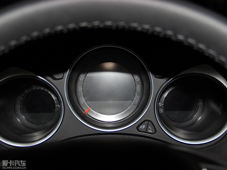 2014ѩFC4L  1.8L քӄ