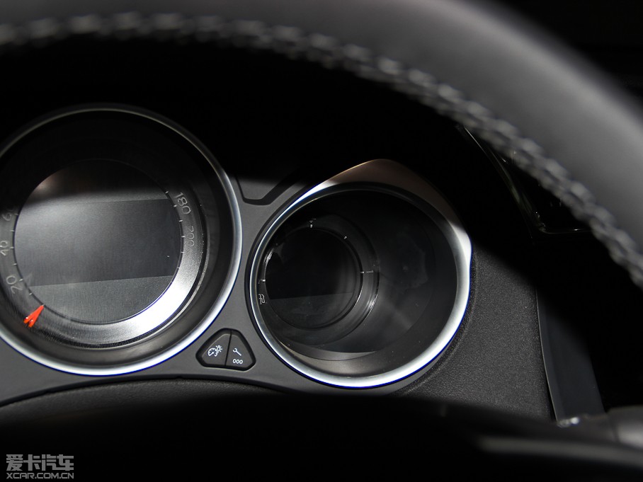 2014ѩFC4L  1.8L քӄ