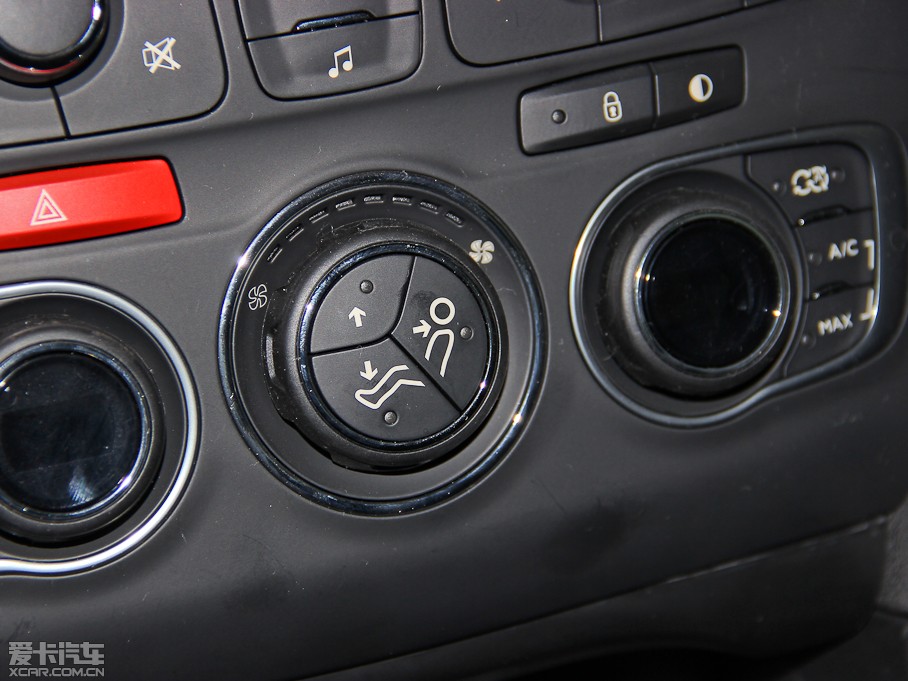 2014ѩFC4L  1.8L քӄ