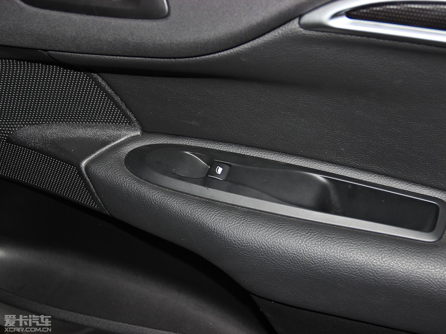 2014ѩFC4L  1.8L քӄ