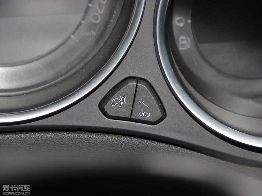 2014ѩFC4L (q) 1.8L քӄ