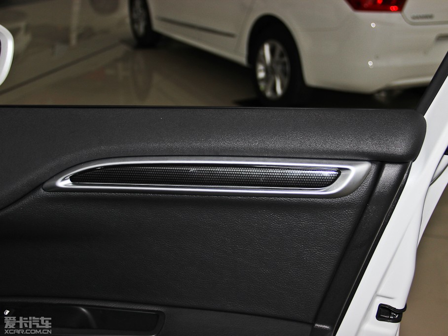 2014ѩFC4L (q) 1.8L ք(dng)