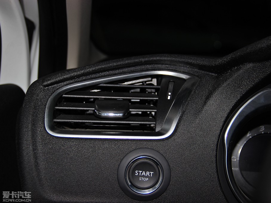 2014ѩFC4L  1.8L քӄ