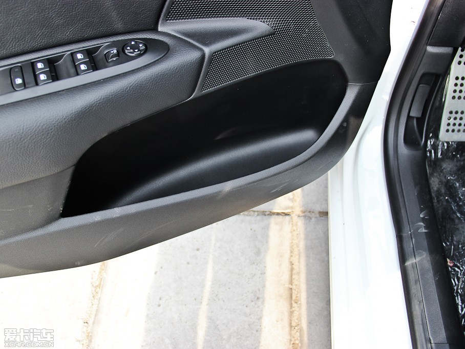 2014ѩFC4L  1.8L Ԅӄ