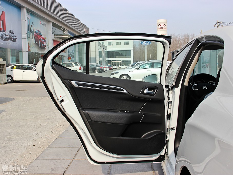 2014ѩFC4L  1.8L Ԅӄ