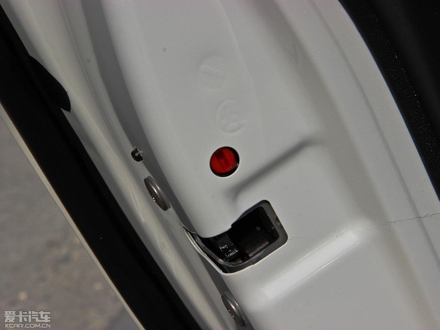 2014ѩFC4L  1.8L Ԅӄ