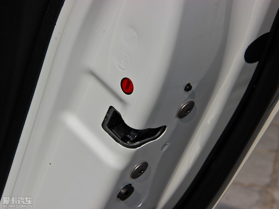 2014ѩFC4L  1.8L Ԅӄ