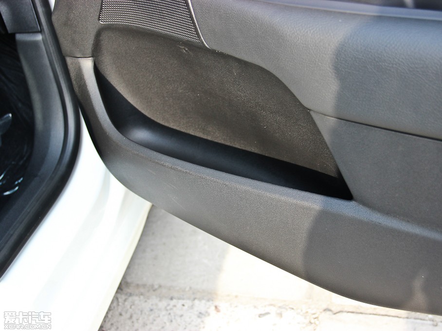 2014ѩFC4L (q) 1.8L Ԅ(dng)