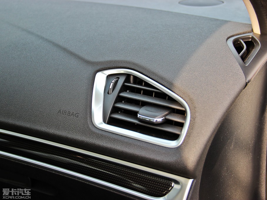 2014ѩFC4L  1.8L Ԅӄ