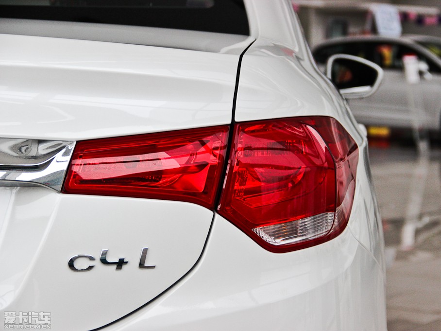 2014ѩFC4L  1.8L Ԅӄ