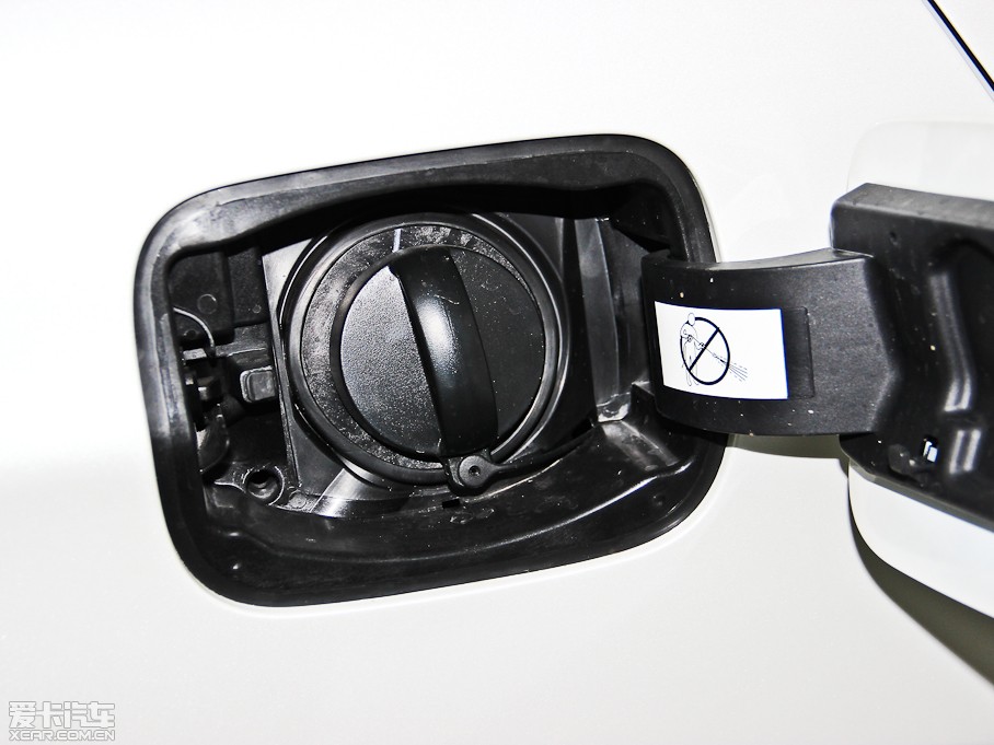 2014ѩFC4L  1.8L Ԅӄ